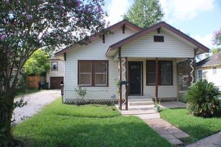7704 Elvera Street, Houston, TX 77012