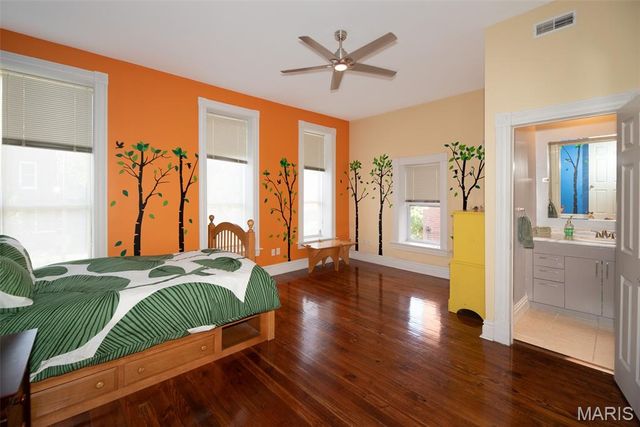 3130 Nebraska Avenue, St Louis, MO 63118