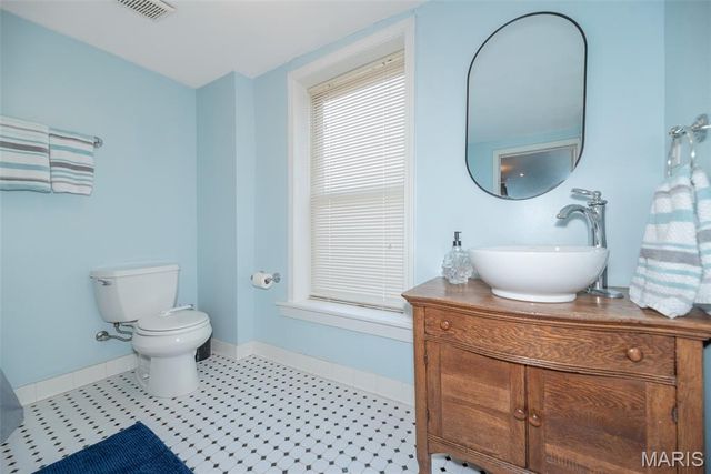 3130 Nebraska Avenue, St Louis, MO 63118