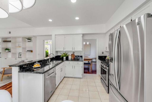 11692 Westshore Court, Cupertino, CA 95014