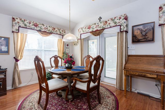 4902 Quiet Canyon Drive, Friendswood, TX 77546