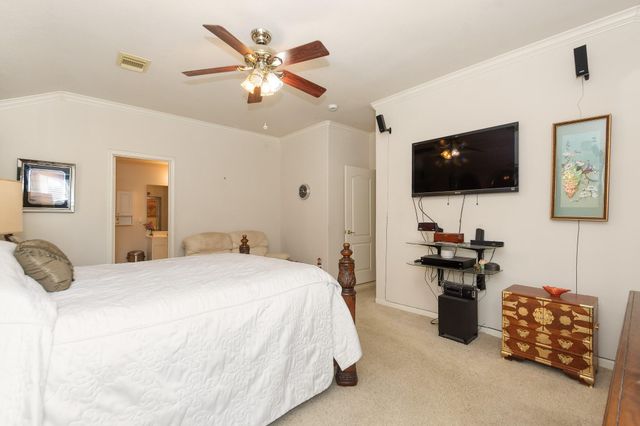 4902 Quiet Canyon Drive, Friendswood, TX 77546