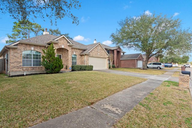 4902 Quiet Canyon Drive, Friendswood, TX 77546