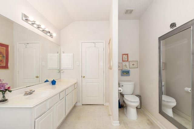 4902 Quiet Canyon Drive, Friendswood, TX 77546