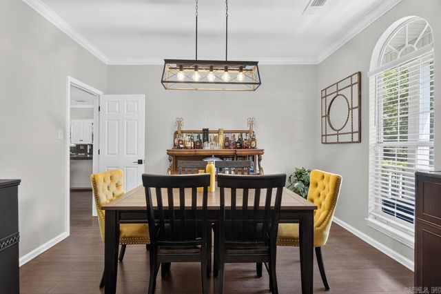 1185 Cambridge Circle, Benton, AR 72019