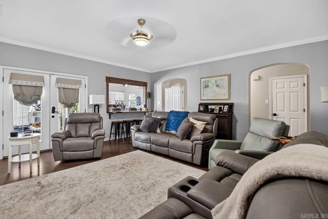 1185 Cambridge Circle, Benton, AR 72019