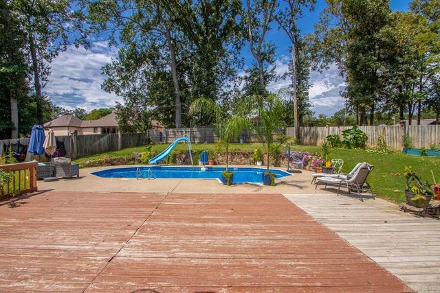 1185 Cambridge Circle, Benton, AR 72019