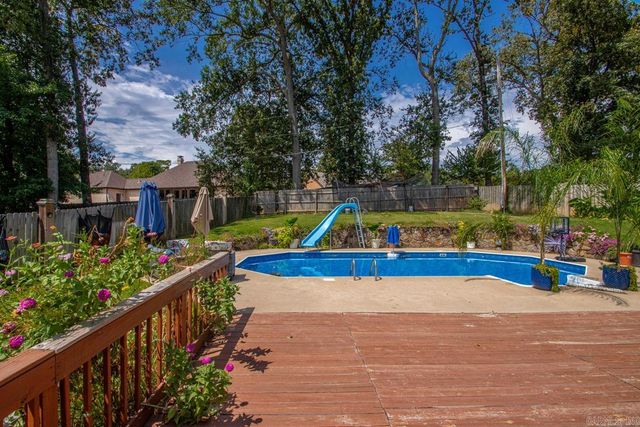 1185 Cambridge Circle, Benton, AR 72019