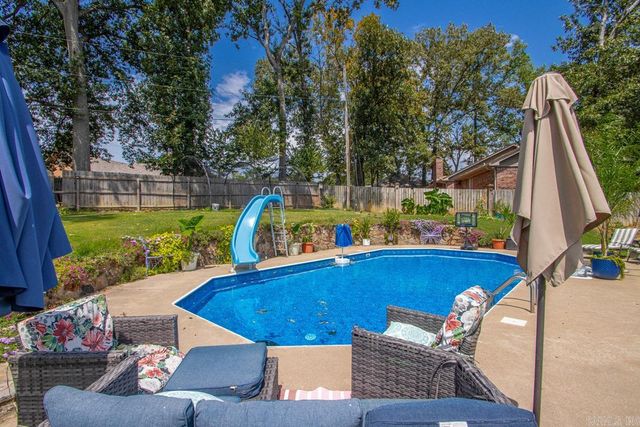 1185 Cambridge Circle, Benton, AR 72019