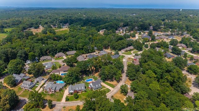 1185 Cambridge Circle, Benton, AR 72019