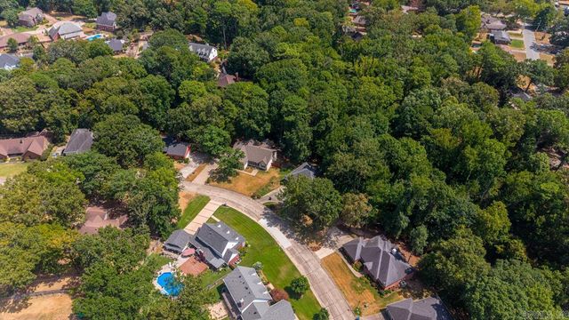 1185 Cambridge Circle, Benton, AR 72019