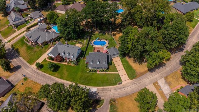 1185 Cambridge Circle, Benton, AR 72019