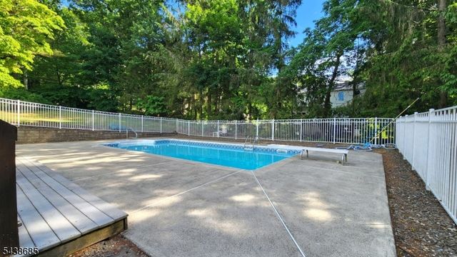 29 Fox Trl, Hardyston Twp., NJ 07460