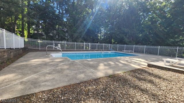 29 Fox Trl, Hardyston Twp., NJ 07460