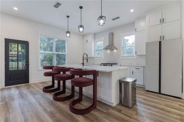 80 Burbank Drive NW, Atlanta, GA 30314
