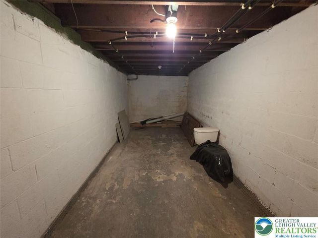 213 North 8th Street, Easton, PA 18042