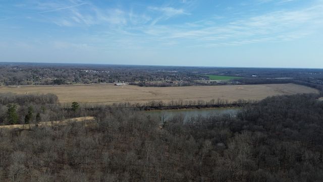 1200 River Rd, Clarksville, TN 37040