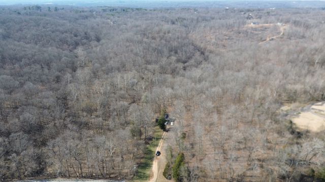 1200 River Rd, Clarksville, TN 37040