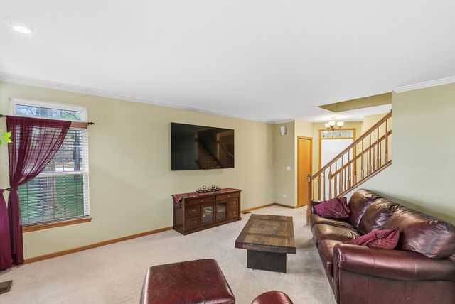 16719 S Sunset Ridge Court, Lockport, IL 60441