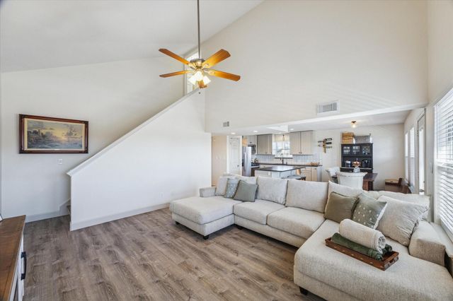 22 N Flamingo Street Street, La Marque, TX 77568