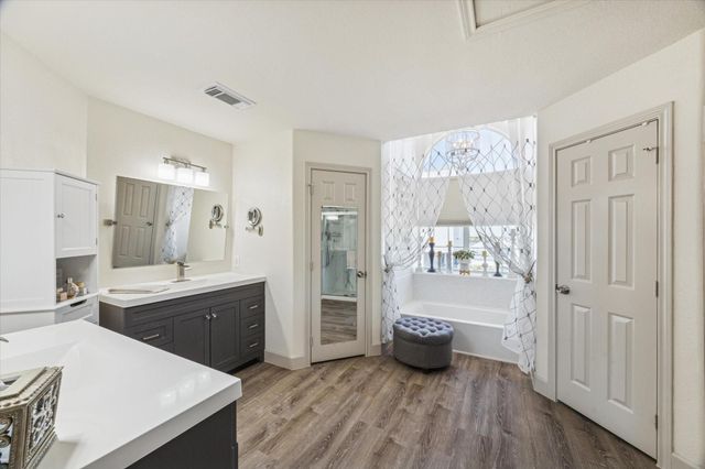 22 N Flamingo Street Street, La Marque, TX 77568