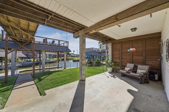 22 N Flamingo Street Street, La Marque, TX 77568