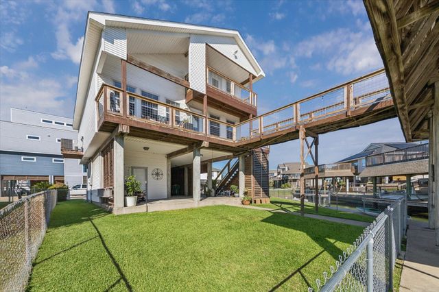 22 N Flamingo Street Street, La Marque, TX 77568