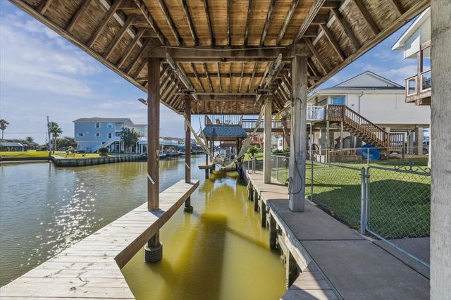 22 N Flamingo Street Street, La Marque, TX 77568