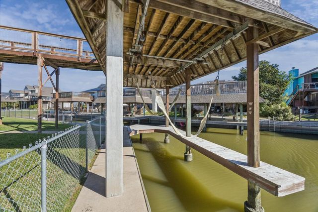 22 N Flamingo Street Street, La Marque, TX 77568