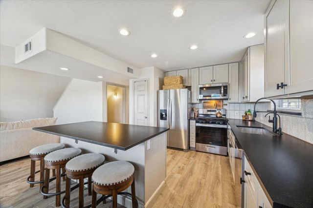 22 N Flamingo Street Street, La Marque, TX 77568