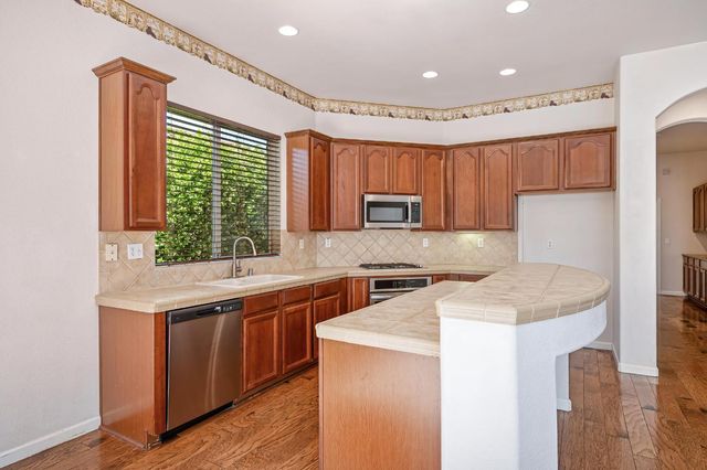 9729 Marbella Ct, Elk Grove, CA 95624