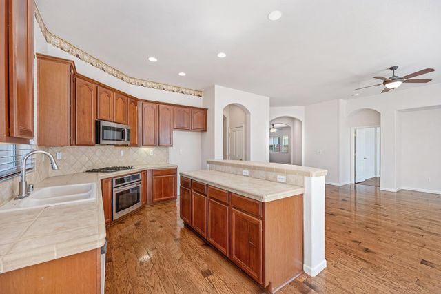9729 Marbella Ct, Elk Grove, CA 95624