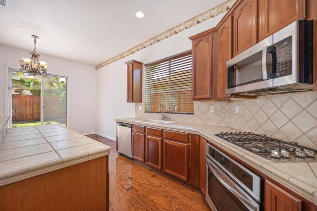 9729 Marbella Ct, Elk Grove, CA 95624