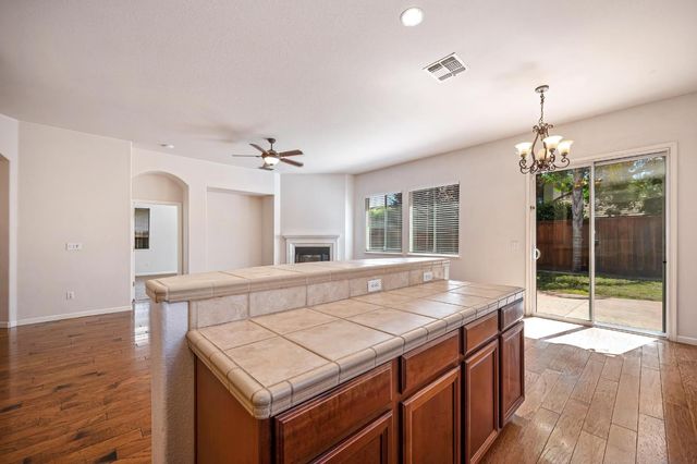 9729 Marbella Ct, Elk Grove, CA 95624
