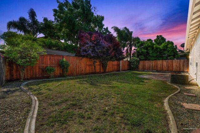 9729 Marbella Ct, Elk Grove, CA 95624