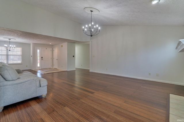 8520 Hazel Court, Evansville, IN 47725