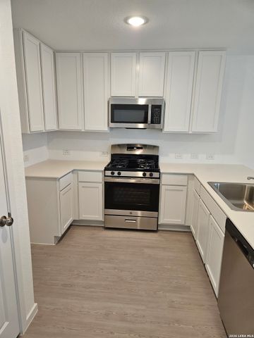 507 Layne Overlook, San Antonio, TX 78253