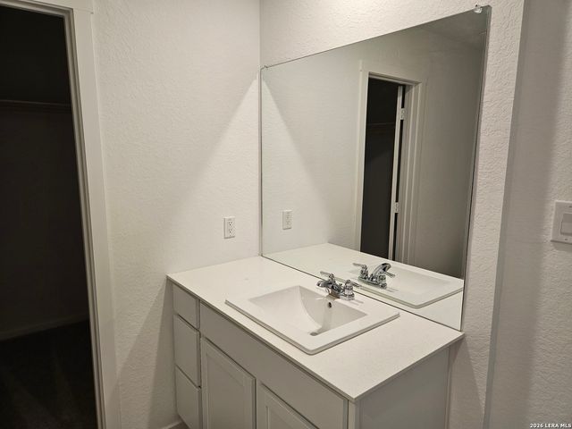 507 Layne Overlook, San Antonio, TX 78253