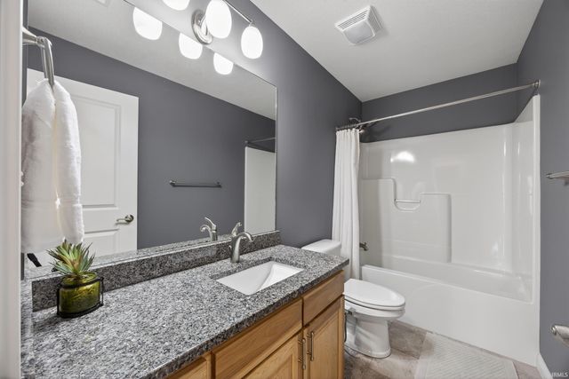 1621 W Dove Drive, Bloomington, IN 47403