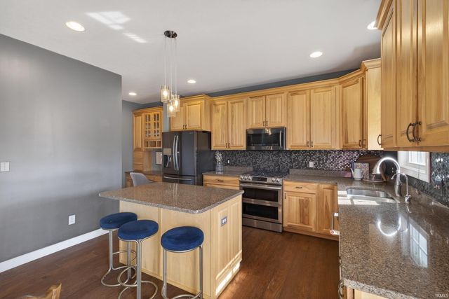 1621 W Dove Drive, Bloomington, IN 47403