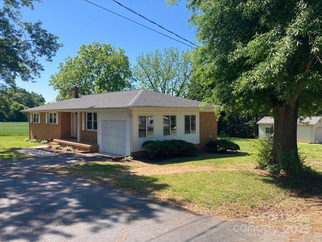 1697 Morningside Drive, Newton, NC 28658