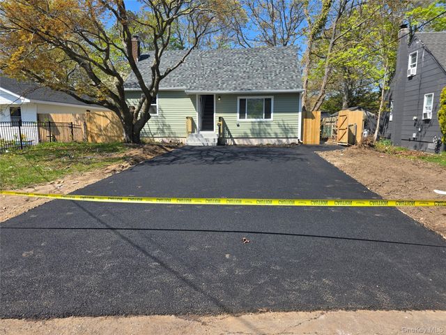 198 Concord Road, Shirley, NY 11967