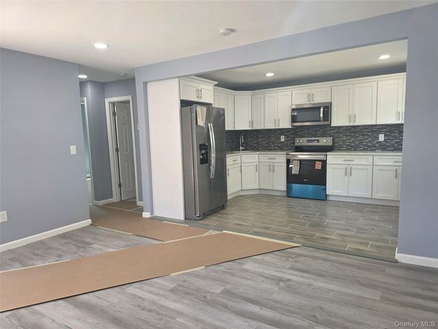 198 Concord Road, Shirley, NY 11967