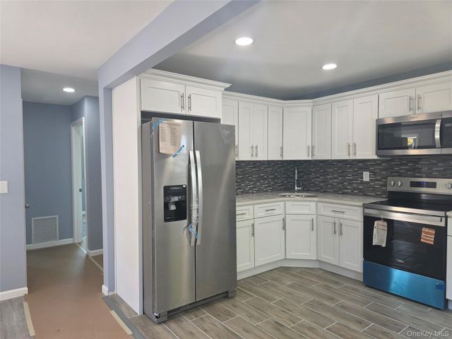 198 Concord Road, Shirley, NY 11967