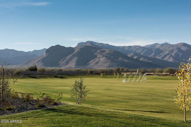 19004 W FLYNN Lane, Waddell, AZ 85355