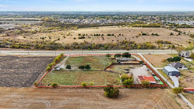 8614 Merritt Road, Rowlett, TX 75089