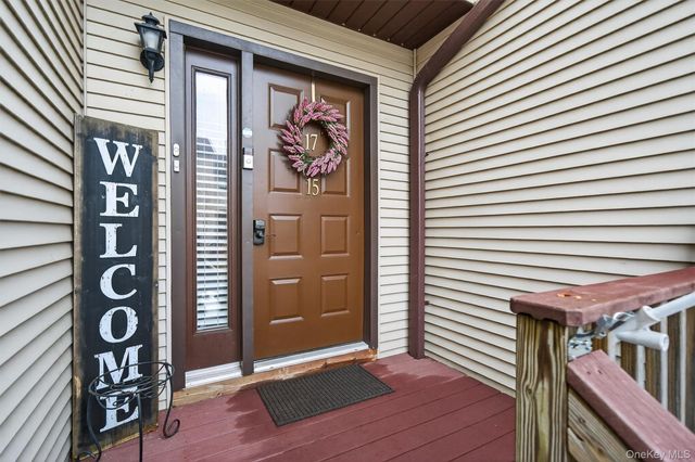 15 Kings Court, Nanuet, NY 10954