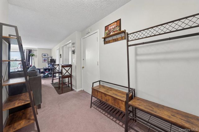 15 Kings Court, Nanuet, NY 10954