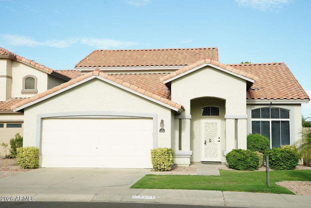 1231 N FIREHOUSE Court, Chandler, AZ 85224