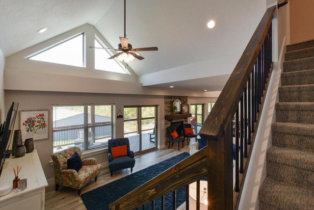 280 Lakefront Drive, Branson, MO 65616